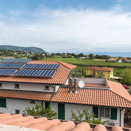 M350 - Marcelli, Trilocale Con Terrazzo In Zona Tranquilla *