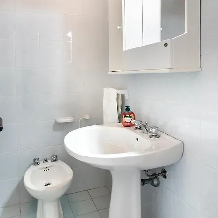 Apartment M350 - Marcelli, Trilocale Con Terrazzo In Zona Tranquilla Marcelli