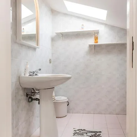 M350 - Marcelli, Trilocale Con Terrazzo In Zona Tranquilla Apartment *