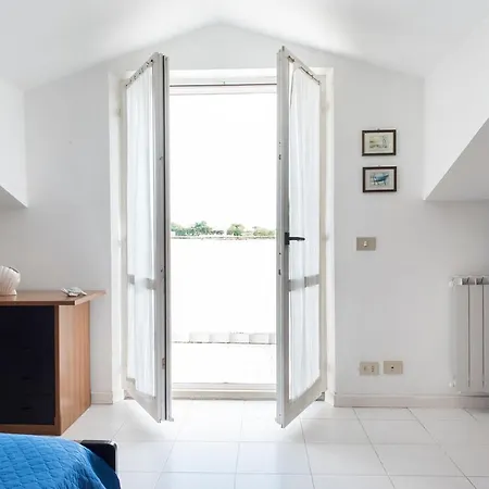 M350 - Marcelli, Trilocale Con Terrazzo In Zona Tranquilla Apartamento *